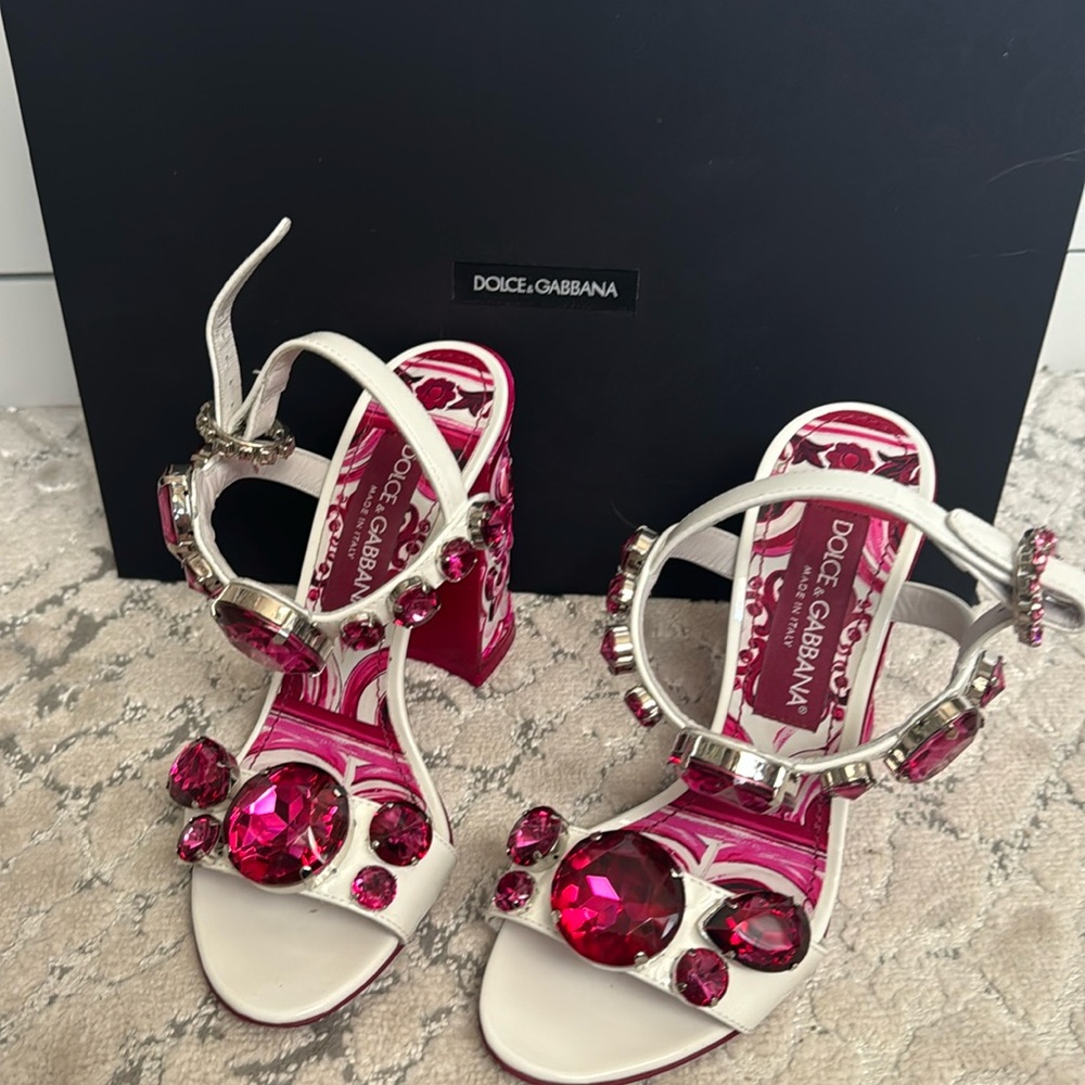 Dolce Gabbana pink crystal majolica sandals - Picture 3 of 7